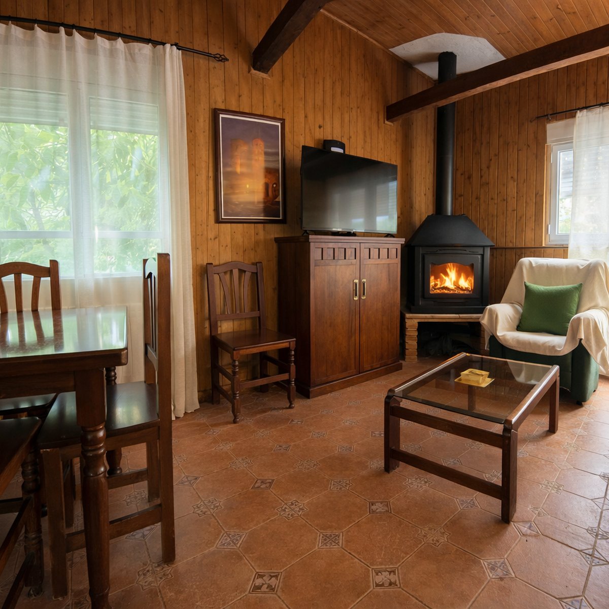 Salón acogedor con chimenea – Casa Rural en Alcaraz